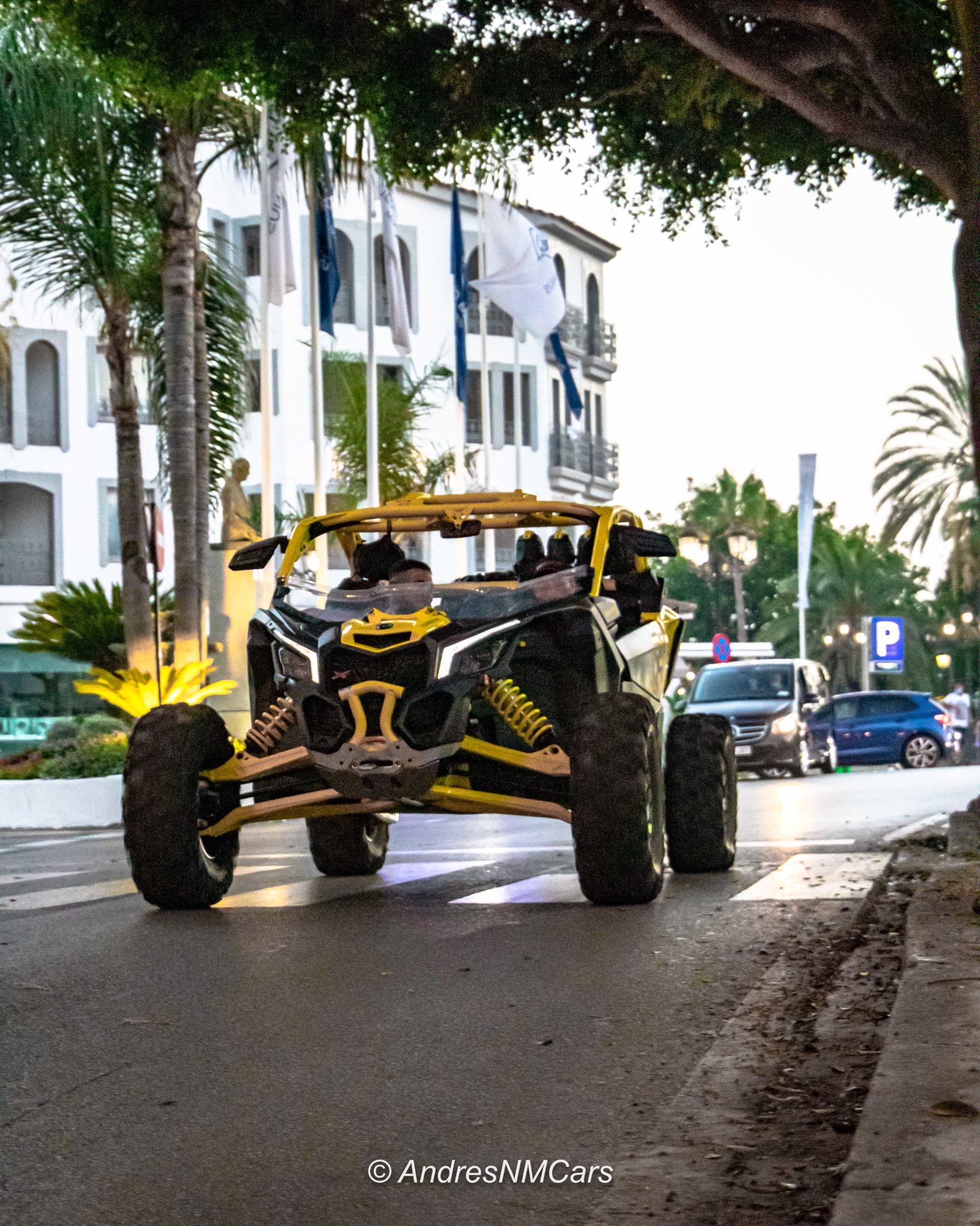 Car Spotter Q.Martinez ubicando en Marbella, Puerto Banús