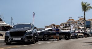 Exhibición Magna Supercars Cohen Cars en Puerto Banús