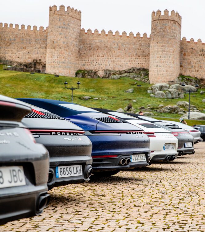 Parking Porsche CLub España en Ávila
