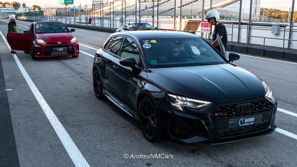 Audi RS3 y Toyota GR Yaris en el Circuito del Jarama