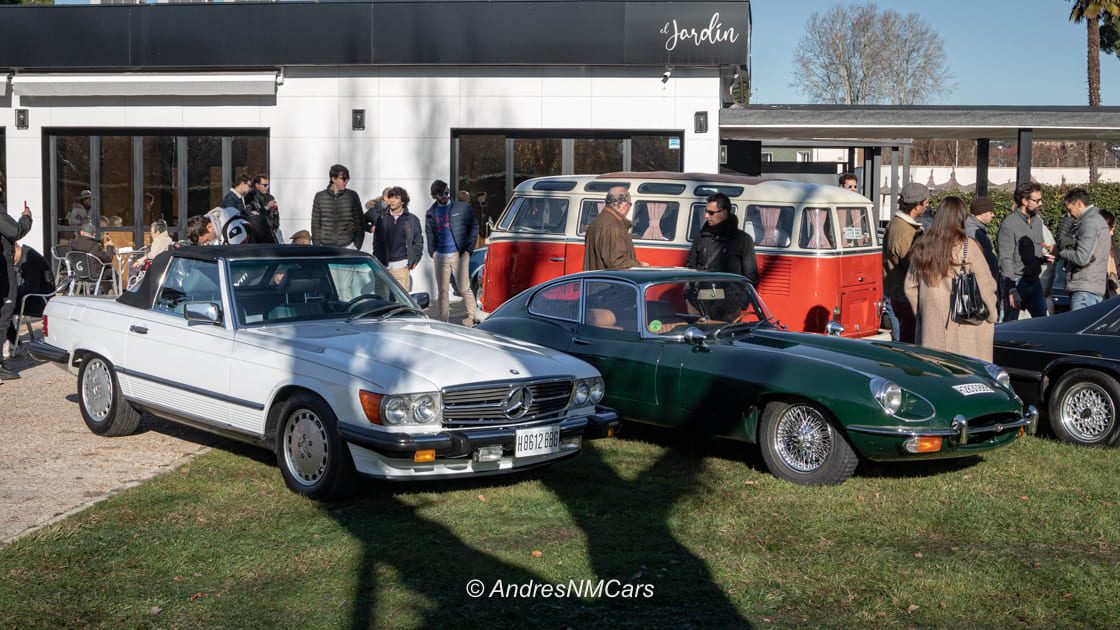 Jaguar E-Type y Mercedes Benz SL Clásico en Breakfast and cars Madrid ifyoulikecars