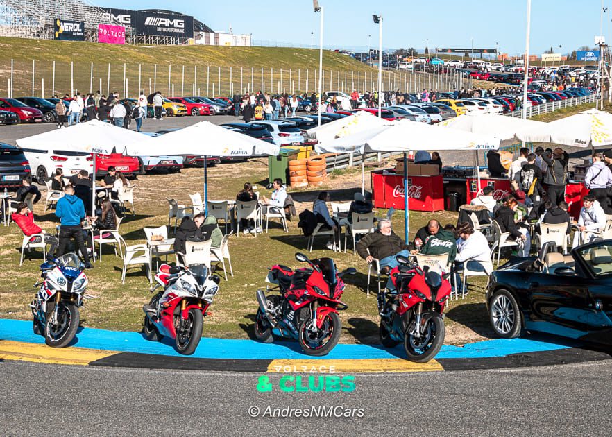Exposición motos en Volrace & Club en el Circuito del Jarama 