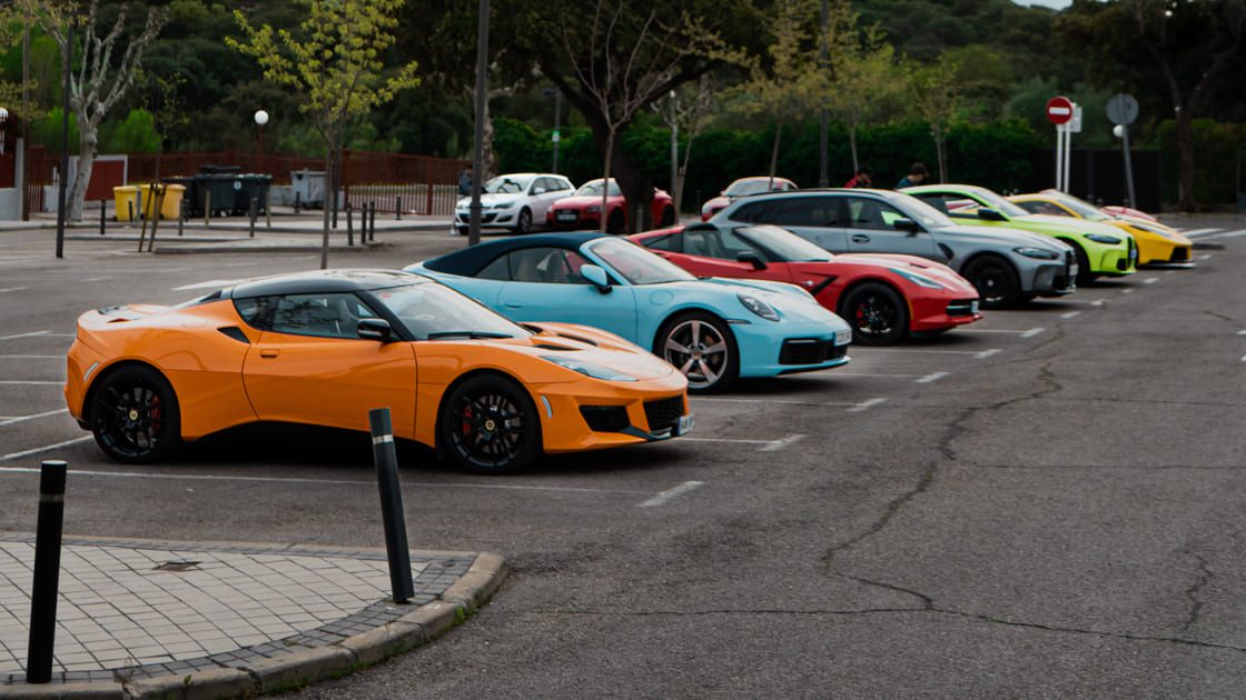 Parking de asistentes de la cuarta edición de Supercars Team Madrid