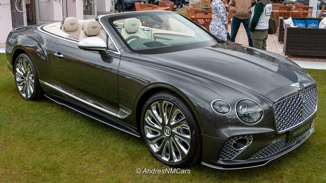 Bentley Continental by Boodles en el segundo día de Salon Privé 2024 en Londres