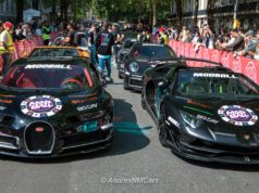 Bugatti Chiron y Lamborghini Aventador SVJ en la salida del Rally Modball 2024 en Londres