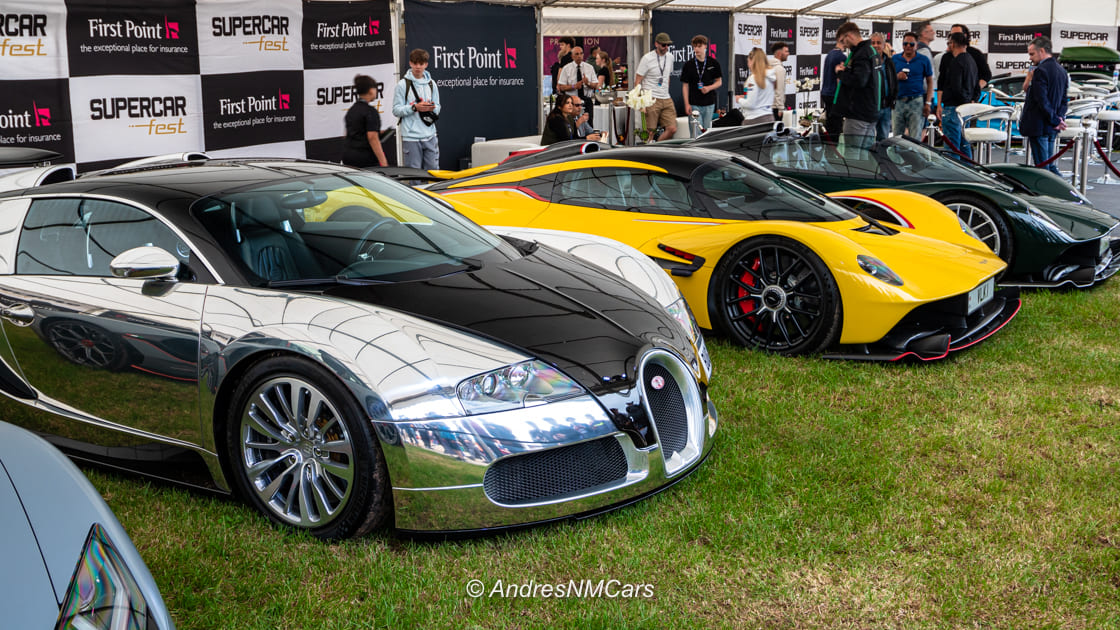 Bugatti Veyron y Aston Martin Valkyrie