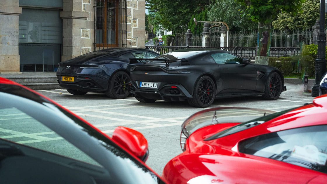 Aston Martin DB11 y Aston Martin Vantage F1 Edition