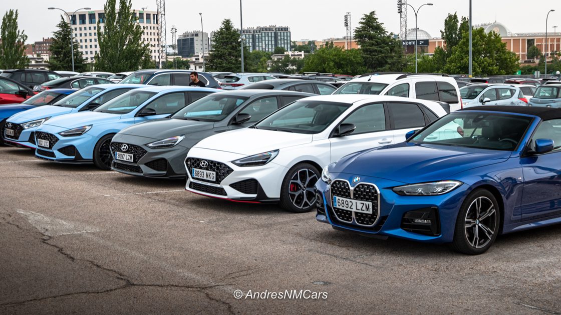 Hyundai i30N y BMW Serie 4 en el evento de NovedadMotor en Alcobendas