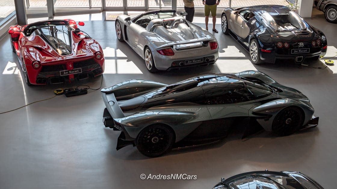 LaFerrari, Porsche Carrera GT y Bugatti Veyron