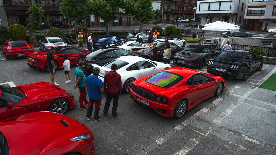 Parking Supercars Drivers Community