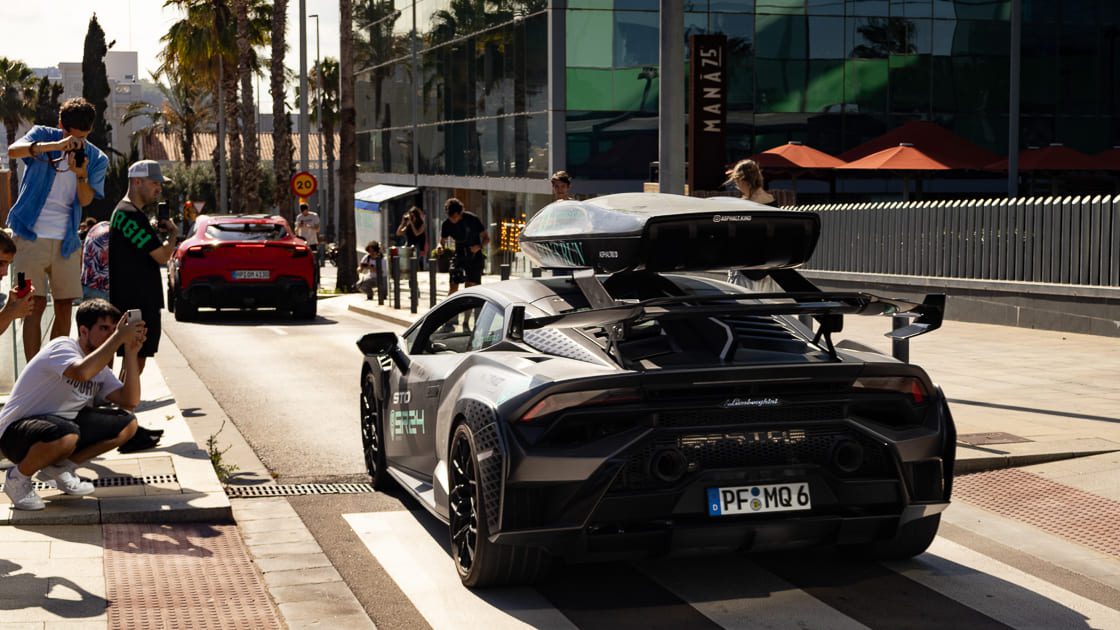 Ferrari Purosangue y Lamborghini Huracán STO