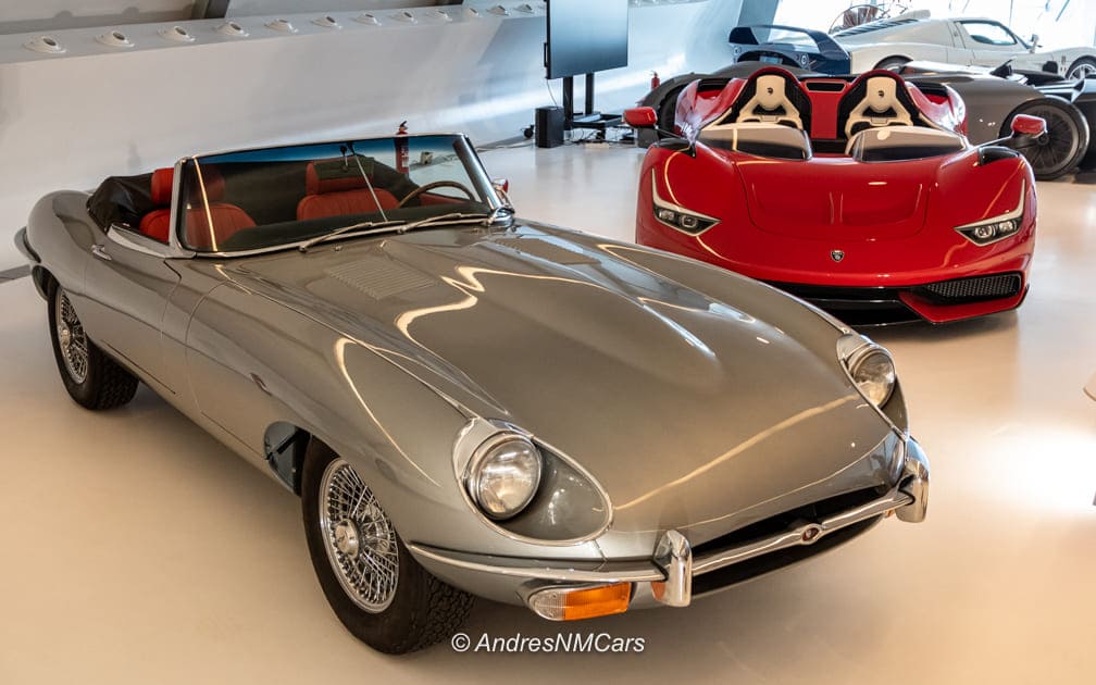 Jaguar E-type y Ares Módena S1 Project Speedster