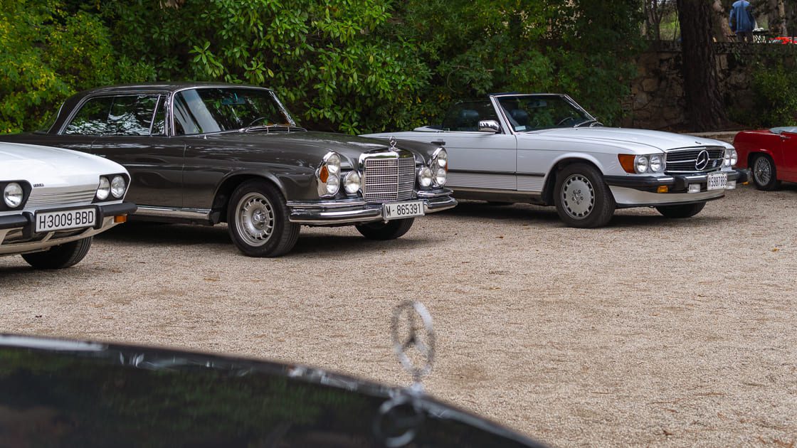 Mercedes-Benz Clásicos asistentes al evento Breakfast and Cars organizado por Ifyoulikecars