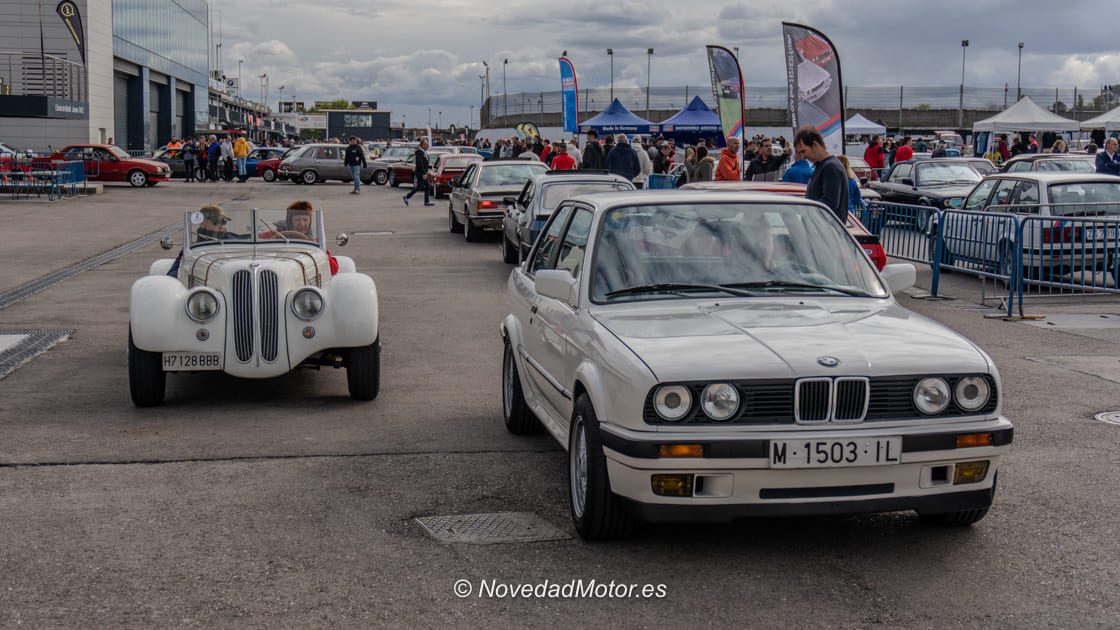 BMW en el evento de coches clásicos del Circuito del Jarama organizado por la Fundación Jarama RACE