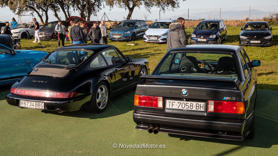 Porsche Carrera y BMW M3 en el Tercer Evento Breakfast organizado por Roadstr en Guadalajara