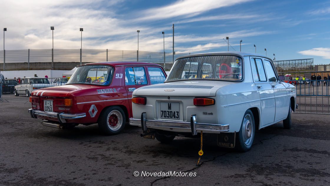 Renault 8 en el evento de coches clásicos del Circuito del Jarama organizado por la Fundación Jarama RACE