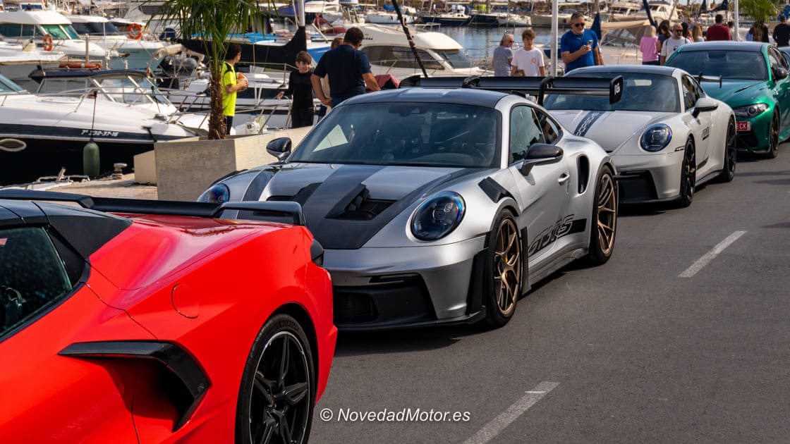 Porsche 911 (992) GT3 RS y Porsche 992 Turbo S en el Puerto de Aguadulce