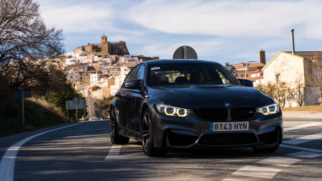 BMW M4 en el evento en el que Carrera del Desierto debuta como Club Deportivo en su última ruta en Almería