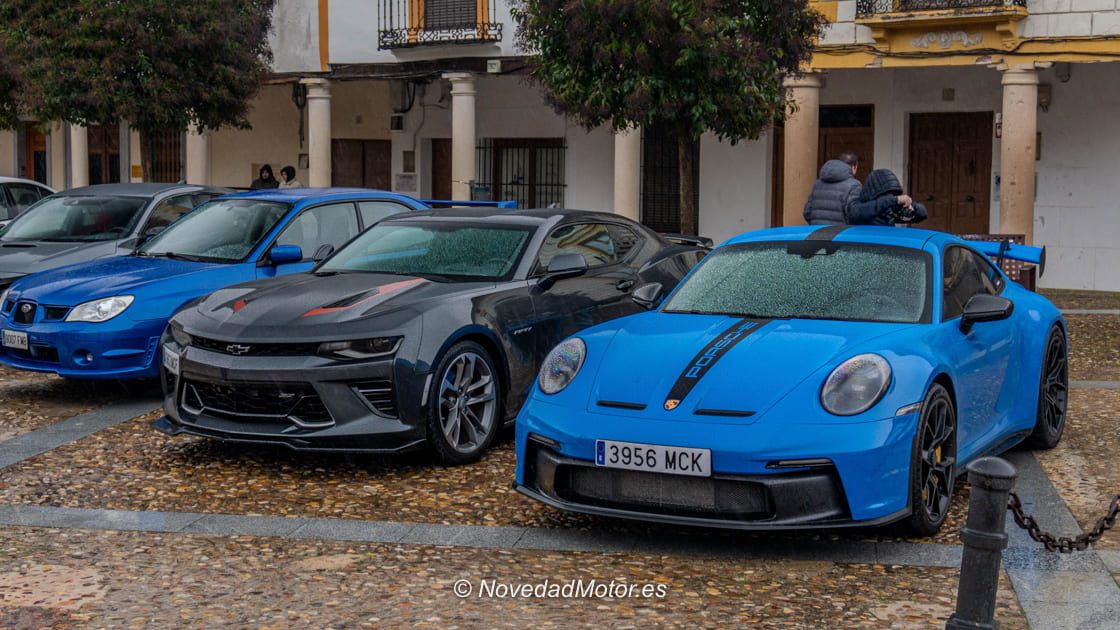 Exposición en Cogolludo de la Ruta organizada por Automotiva Club en Guadalajara