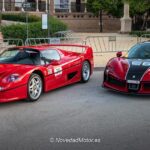 Ferrari F50 y Ferrari SF90 XX en la Ferrari Cavalcade 2025 en Sevilla
