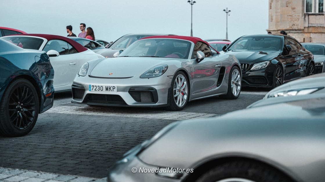 Exposición Supercars Drivers Community 2025 en Palacio de la Magdalena