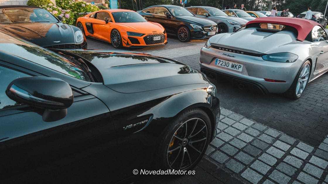 Exposición Supercars Drivers Community 2025 en Palacio de la Magdalena
