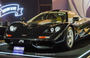 McLaren F1 del stand de Kidston en Retromobile Paris 2026