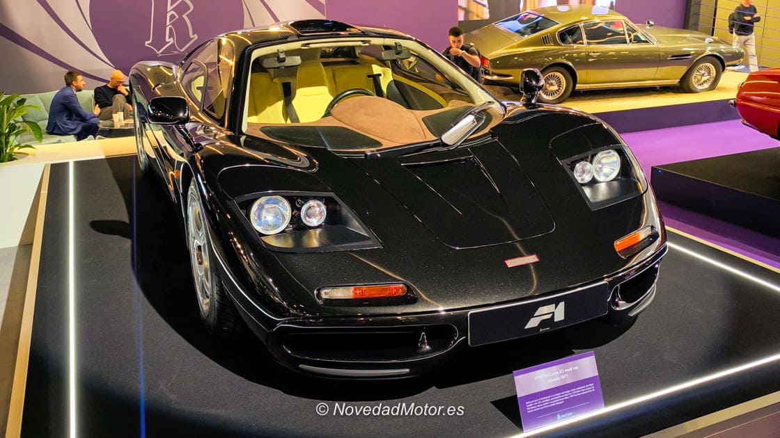 McLaren F1 del stand de Kidston en Retromobile París 2026 McLaren F1 del stand de Kidston en Retromobile París 2026