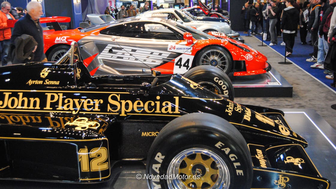 Stand de RM Sothebys en Retromobile París 2026 Stand de RM Sothebys en Retromobile París 2026