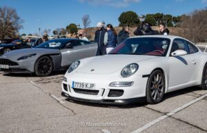 Porsche 911 GT3 y Aston Martin DB11 en el RoadStr Breakfast Madrid.