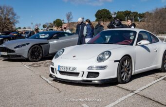 Porsche 911 GT3 y Aston Martin DB11 en el RoadStr Breakfast Madrid.