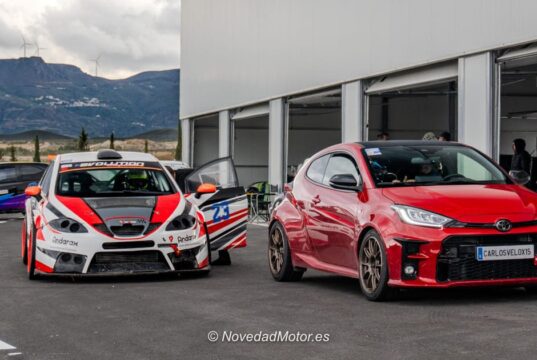 Boxes del Trackday Almería de Paddock GT Club en el Circuito de Tabernas