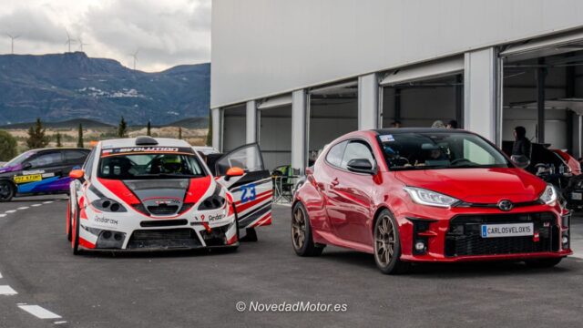 Boxes del Trackday Almería de Paddock GT Club en el Circuito de Tabernas