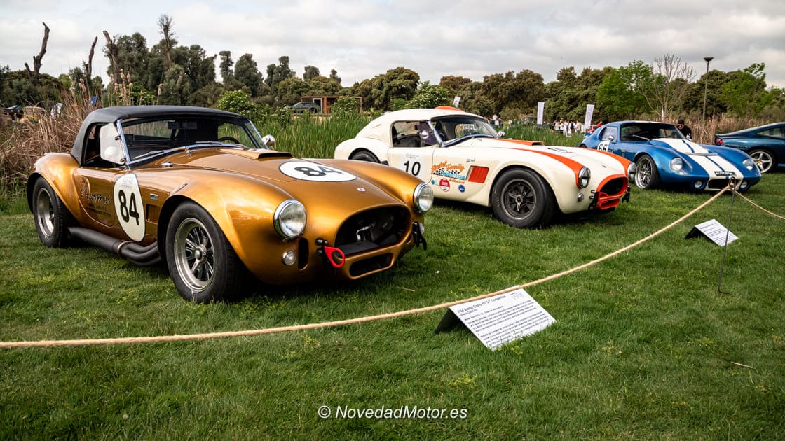 Shelby Cobra en Autopía Madrid 2026, zona de clásicos y coches de carreras