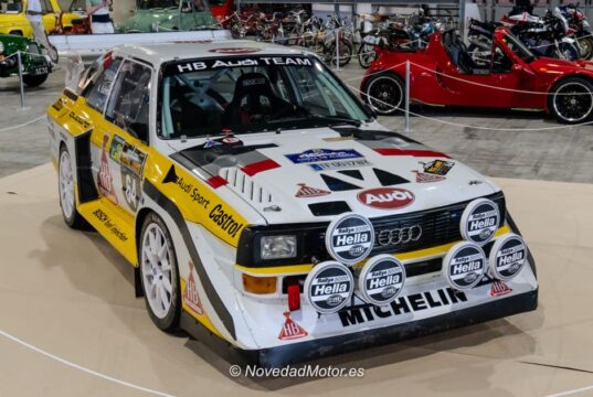 Audi quattro de rally (estética Grupo B / réplica) expuesto en RetroAlmería 2026