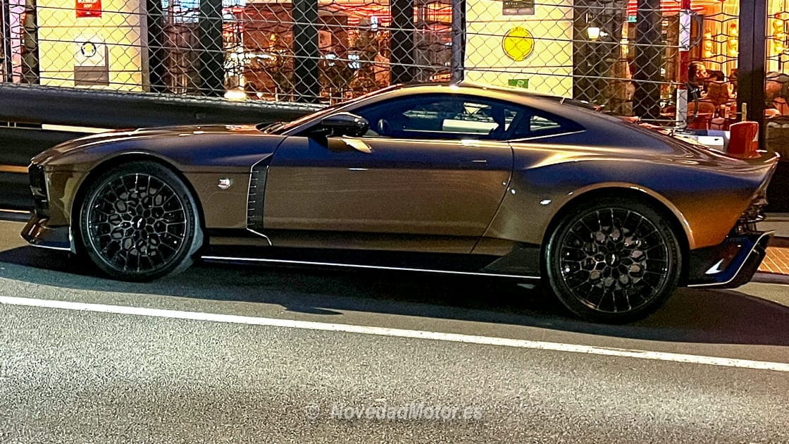Aston Martin Valour visto haciendo Car Spotting en Mónaco Aston Martin Valour visto haciendo Car Spotting en Mónaco