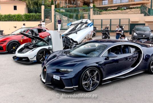 Guía para Car Spottear en Mónaco, Montecarlo Quedada espontánea con Koenigsegg Jesko Attack, Bugatti Chiron Super Sport y Ferrari Purosangue organizada en Mónaco