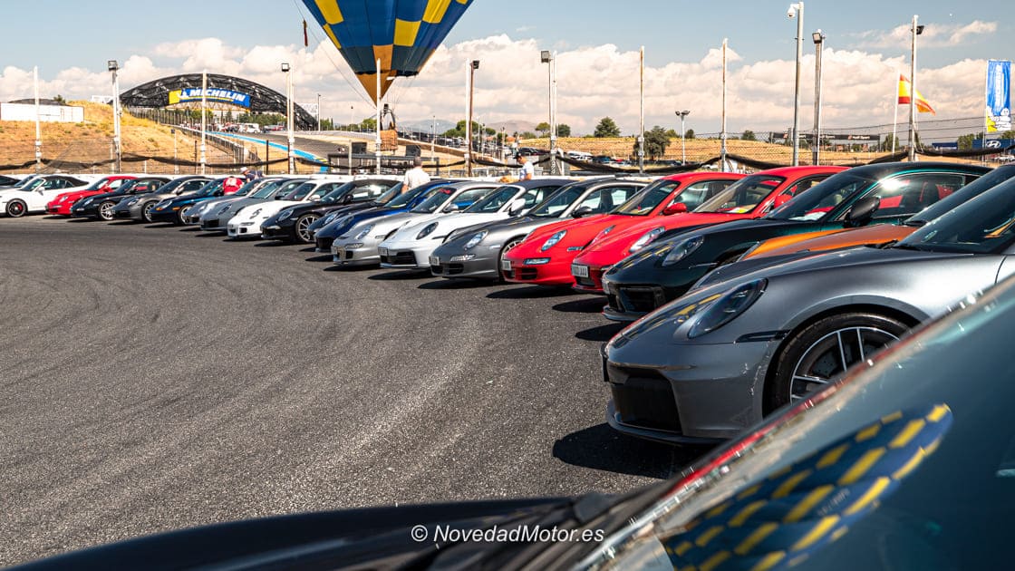 Gran concentración de Porsche en el Circuito del Jarama durante el Porsche Spain Meeting 2026