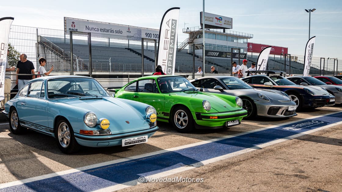 Porsche 911 clásicos alineados en el Circuito del Jarama durante el Porsche Spain Meeting 2026